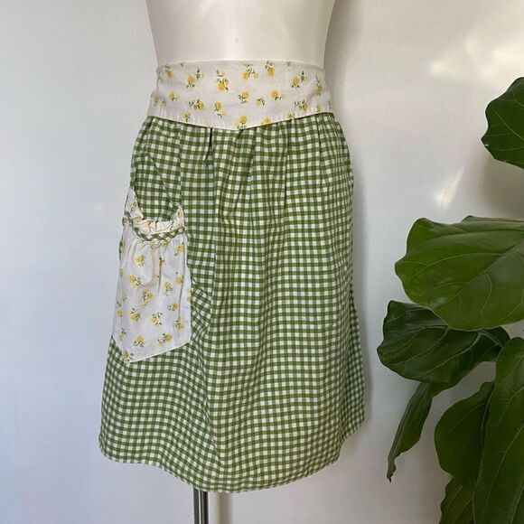 American Hostess Vintage Gingham Check Apron - Picture 2 of 12